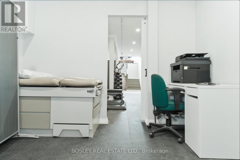 179 QUEEN STREET E, Toronto (Moss Park), Ontario, M5A1S2