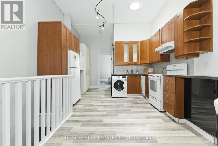 179 QUEEN STREET E, Toronto (Moss Park), Ontario, M5A1S2