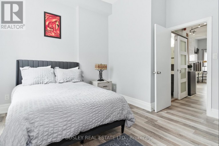 179 QUEEN STREET E, Toronto (Moss Park), Ontario, M5A1S2