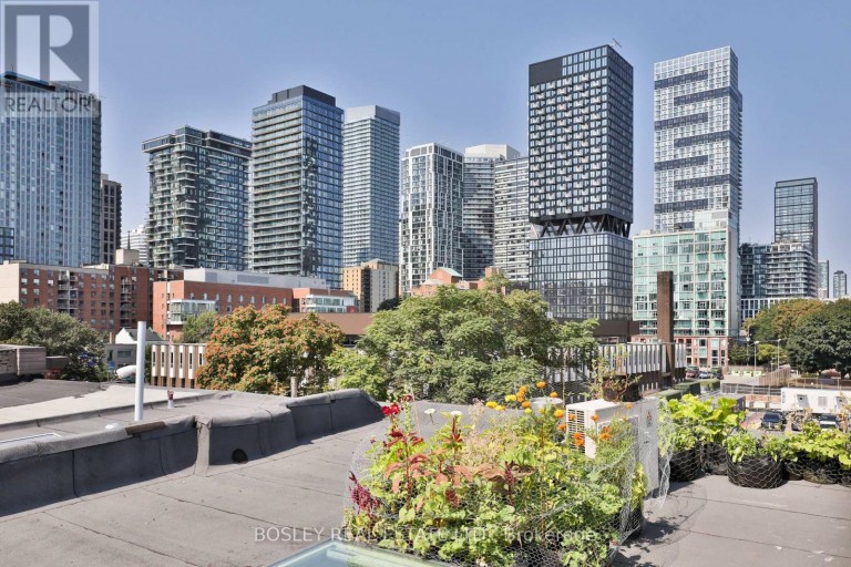179 QUEEN STREET E, Toronto (Moss Park), Ontario, M5A1S2