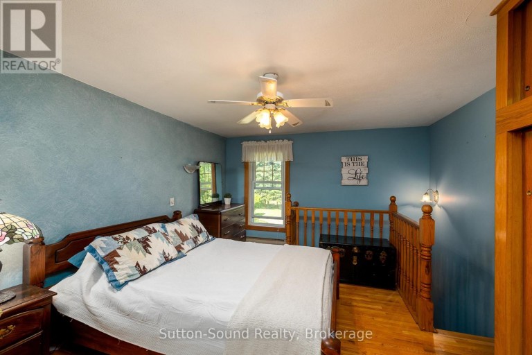 1762 6TH AVENUE E, Owen Sound, Ontario, N4K2V8