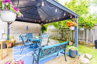 15 TUNA COURT Hamilton (Templemead) Ontario photo 44