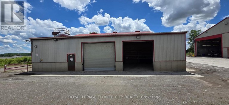 417 HARMONY ROAD, North Dumfries, Ontario, N0B1E0