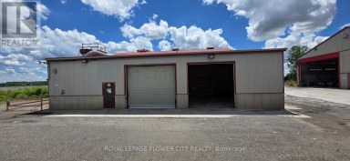 417 HARMONY ROAD North Dumfries Ontario photo 4
