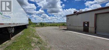 417 HARMONY ROAD North Dumfries Ontario photo 5