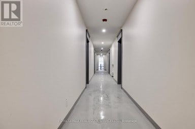 9 - 20 DUKE STREET Hamilton (Durand) Ontario photo 13