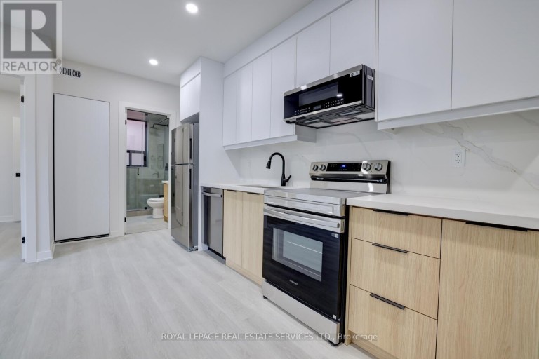 21 - 20 DUKE STREET, Hamilton (Durand), Ontario, L8P1X1