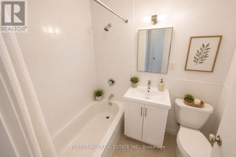 720 - 106 GOODWOOD PARK, Toronto (Crescent Town), Ontario, M4C5S9