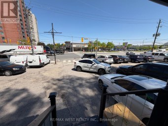 2471 EGLINTON AVENUE W Toronto (Keelesdale-Eglinton West) Ontario photo 12