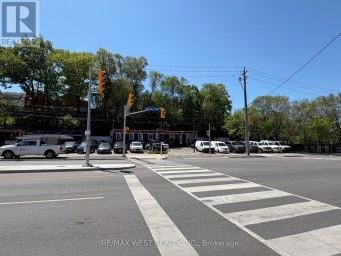 2471 EGLINTON AVENUE W Toronto (Keelesdale-Eglinton West) Ontario photo 2