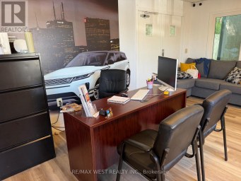 2471 EGLINTON AVENUE W Toronto (Keelesdale-Eglinton West) Ontario photo 21
