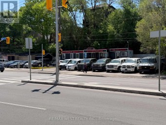 2471 EGLINTON AVENUE W Toronto (Keelesdale-Eglinton West) Ontario photo 3