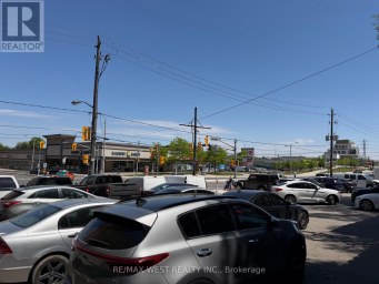 2471 EGLINTON AVENUE W Toronto (Keelesdale-Eglinton West) Ontario photo 31