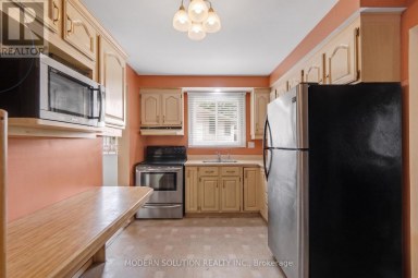 108 FASSETT COURT Hamilton (Rolston) Ontario photo 10