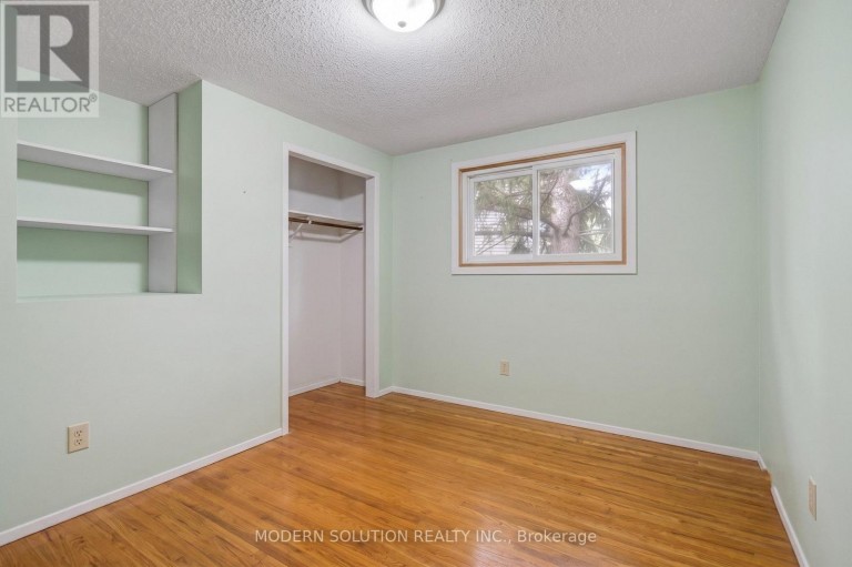 108 FASSETT COURT, Hamilton (Rolston), Ontario, L9G4E7