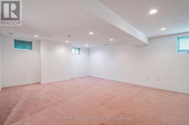 108 FASSETT COURT Hamilton (Rolston) Ontario photo 20
