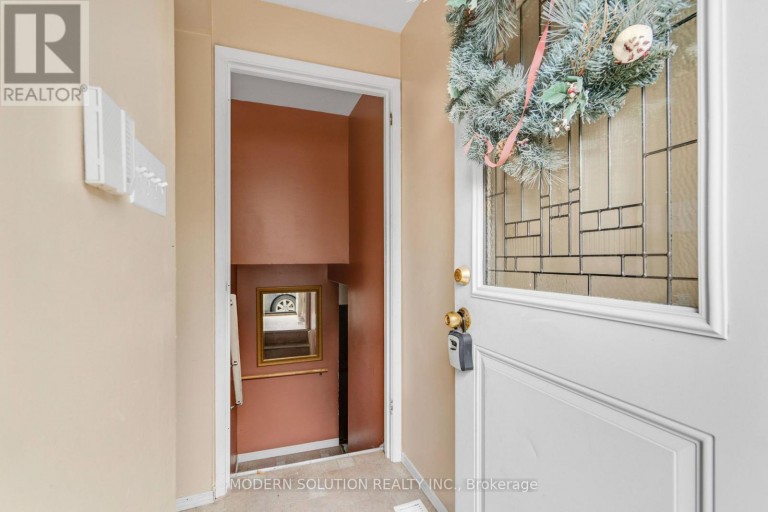 108 FASSETT COURT, Hamilton (Rolston), Ontario, L9G4E7