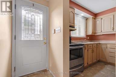 108 FASSETT COURT Hamilton (Rolston) Ontario photo 9