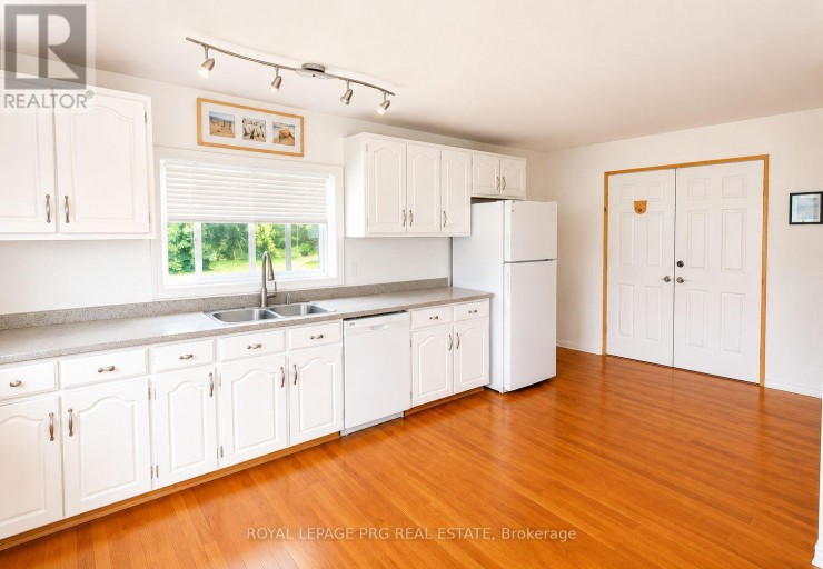 1521 FOUR MILE LAKE ROAD, North Bay (Airport), Ontario, P1B8G2