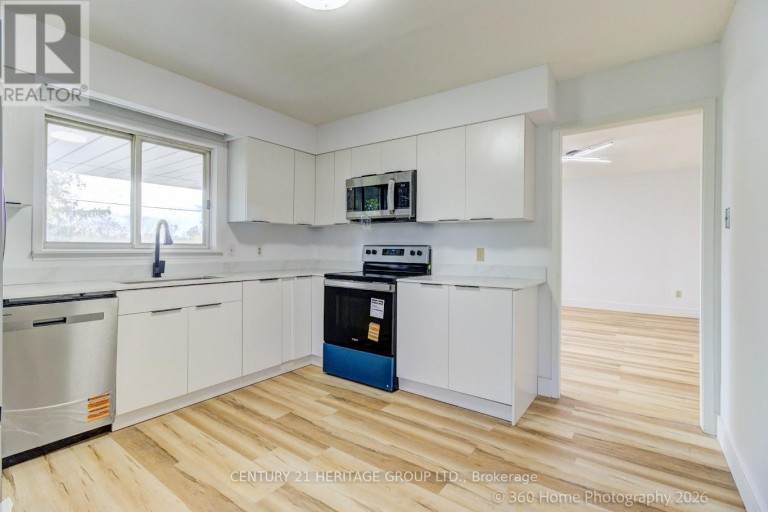 19276 HOLLAND LANDING ROAD, East Gwillimbury (Holland Landing), Ontario, L9N1M8
