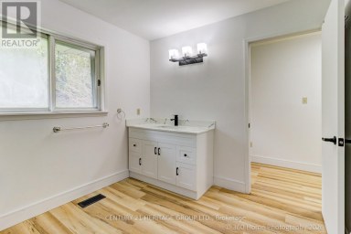 19276 HOLLAND LANDING ROAD East Gwillimbury (Holland Landing) Ontario photo 19