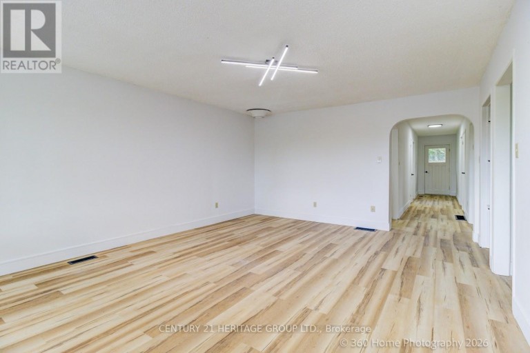 19276 HOLLAND LANDING ROAD, East Gwillimbury (Holland Landing), Ontario, L9N1M8
