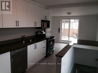 A - 332 SALEM AVENUE Toronto (Dovercourt-Wallace Emerson-Junction) Ontario photo 1