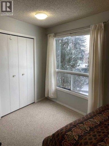 2457 22A Street NW, Calgary, Alberta, T2M3X8