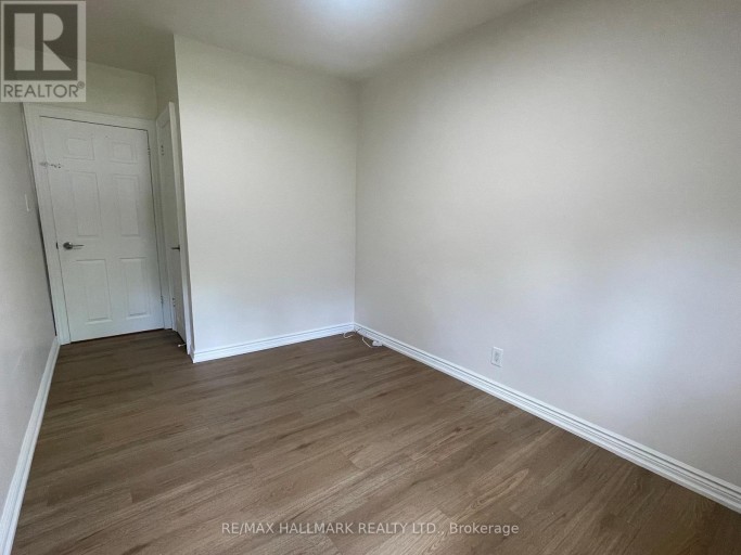MAIN FLOOR - 116 CARTIER CRESCENT, Richmond Hill (Crosby), Ontario, L4C2N6