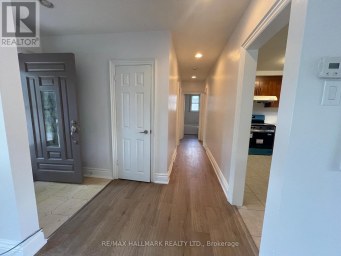 MAIN FLOOR - 116 CARTIER CRESCENT Richmond Hill (Crosby) Ontario photo 6