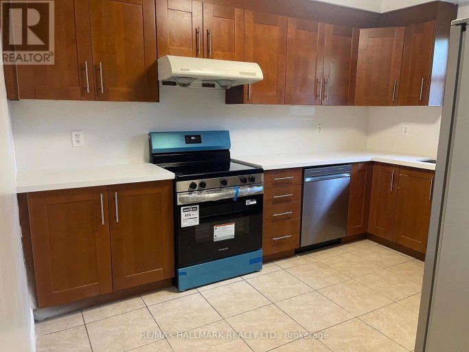 MAIN FLOOR - 116 CARTIER CRESCENT, Richmond Hill (Crosby), Ontario, L4C2N6