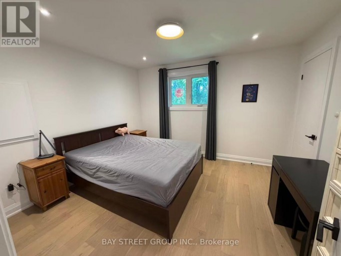 ROOM - 25 JEREMY DRIVE, Markham (Unionville), Ontario, L3R2K7