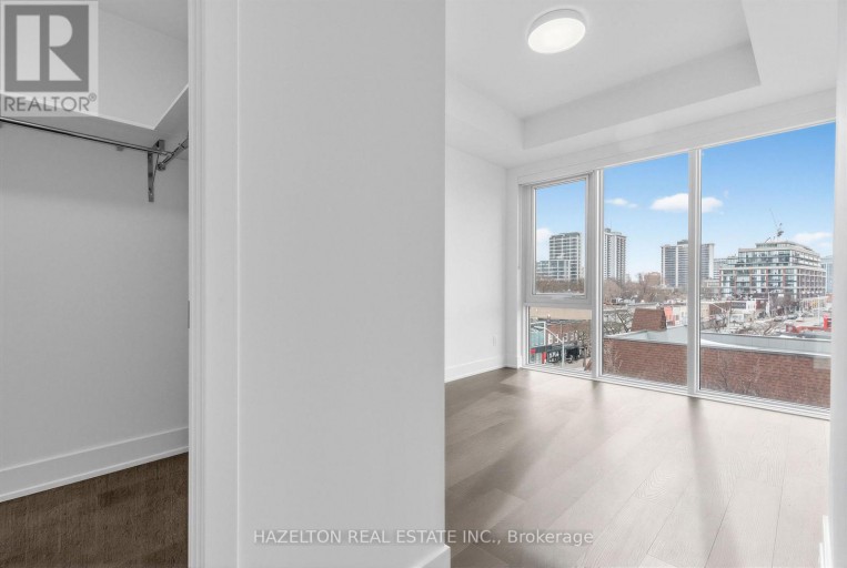 711 - 8 MANOR ROAD W, Toronto (Yonge-Eglinton), Ontario, M4S0E6