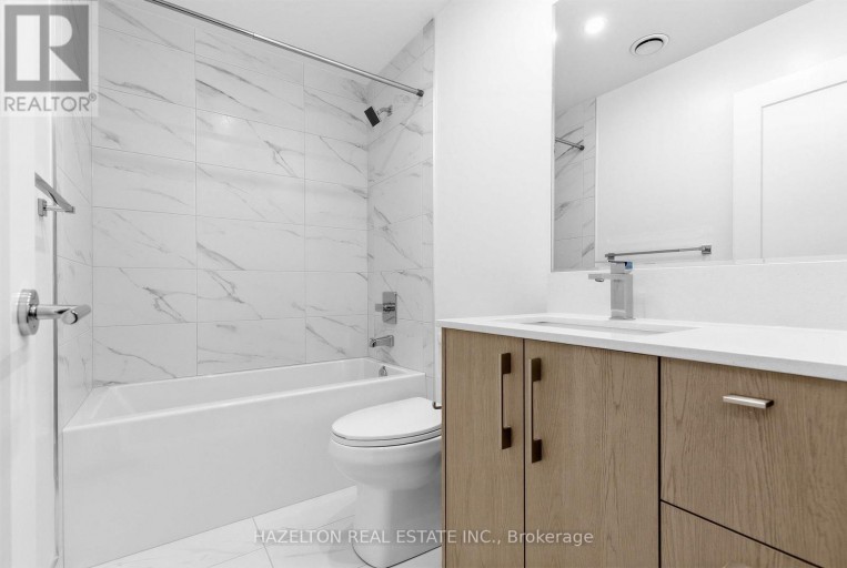 711 - 8 MANOR ROAD W, Toronto (Yonge-Eglinton), Ontario, M4S0E6