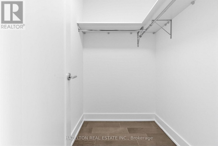 711 - 8 MANOR ROAD W, Toronto (Yonge-Eglinton), Ontario, M4S0E6