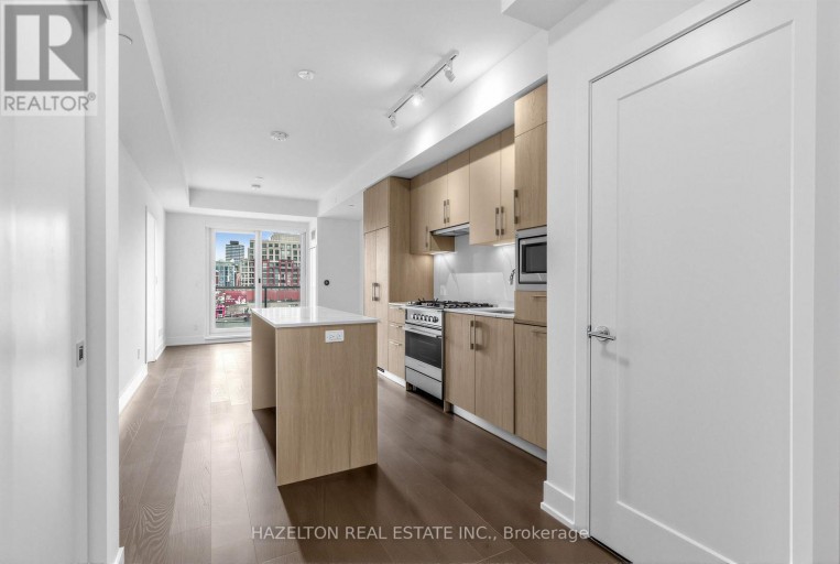 711 - 8 MANOR ROAD W, Toronto (Yonge-Eglinton), Ontario, M4S0E6