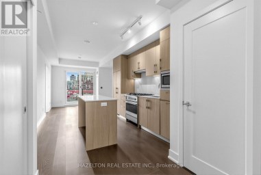 711 - 8 MANOR ROAD W Toronto (Yonge-Eglinton) Ontario photo 3