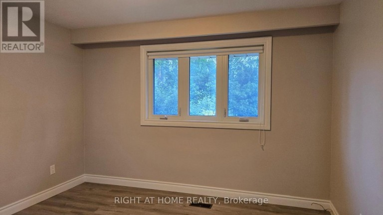 20 MAY AVENUE, Richmond Hill (North Richvale), Ontario, L4C3S6