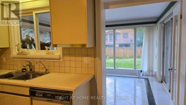 20 MAY AVENUE Richmond Hill (North Richvale) Ontario photo 15