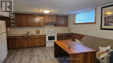 20 MAY AVENUE Richmond Hill (North Richvale) Ontario photo 16