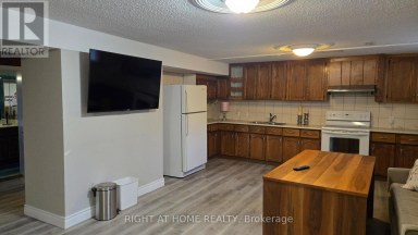 20 MAY AVENUE Richmond Hill (North Richvale) Ontario photo 19
