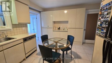 20 MAY AVENUE Richmond Hill (North Richvale) Ontario photo 7