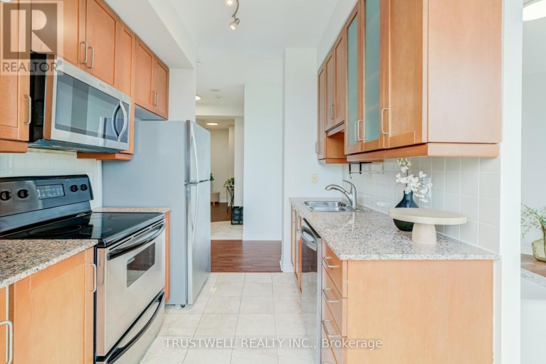 2210 - 60 BYNG AVENUE, Toronto (Willowdale East), Ontario, M2N7K3