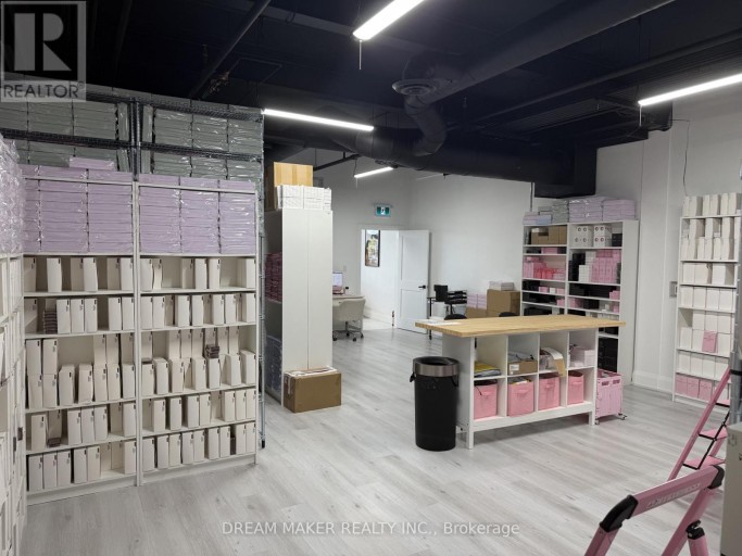 106 - 3475 REBECCA STREET, Oakville (QE Queen Elizabeth), Ontario, L6L0H3