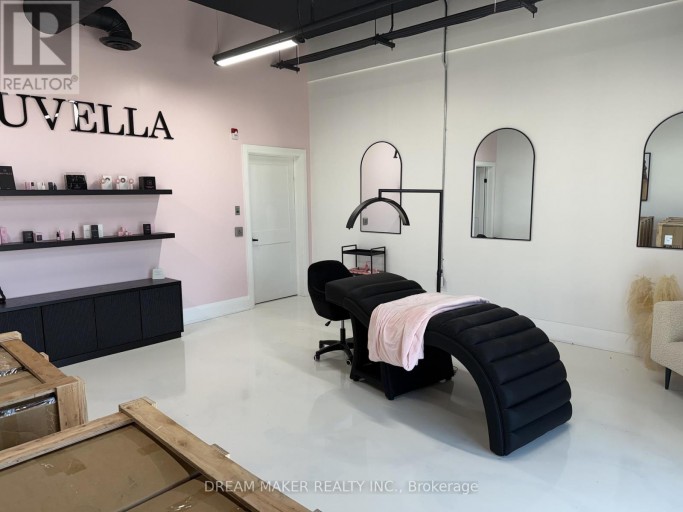 106 - 3475 REBECCA STREET, Oakville (QE Queen Elizabeth), Ontario, L6L0H3