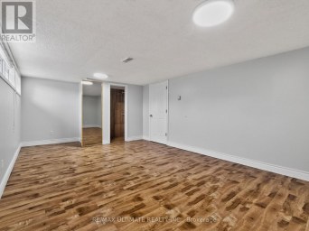 5 MANDARIN ROAD Toronto (Cliffcrest) Ontario photo 10