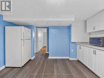 5 MANDARIN ROAD Toronto (Cliffcrest) Ontario photo 5