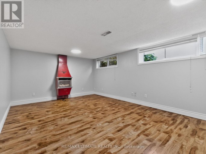 5 MANDARIN ROAD, Toronto (Cliffcrest), Ontario, M1M1W2