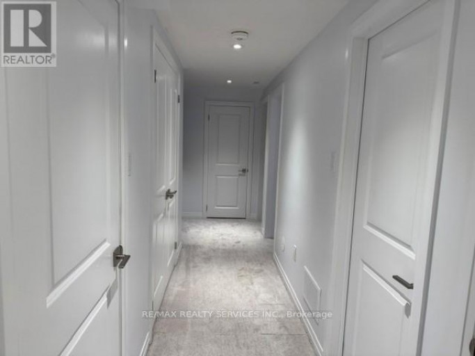 1 - 15 FIELDRIDGE CRESCENT, Brampton (Sandringham-Wellington North), Ontario, L6R4G6