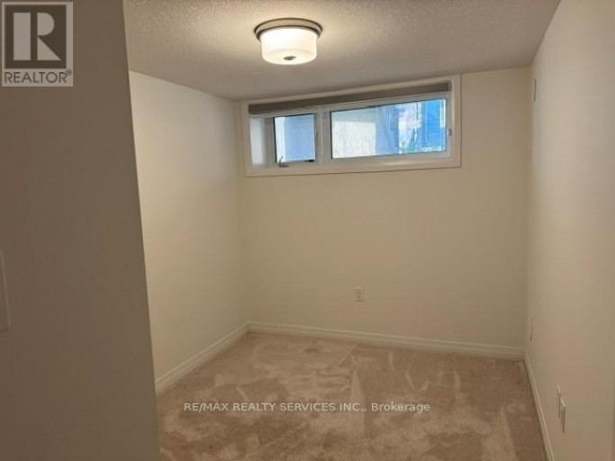 1 - 15 FIELDRIDGE CRESCENT, Brampton (Sandringham-Wellington North), Ontario, L6R4G6